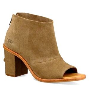 UGG | Women’s tan suede zipper ankle open toe booties, chunky heel, like new, 10